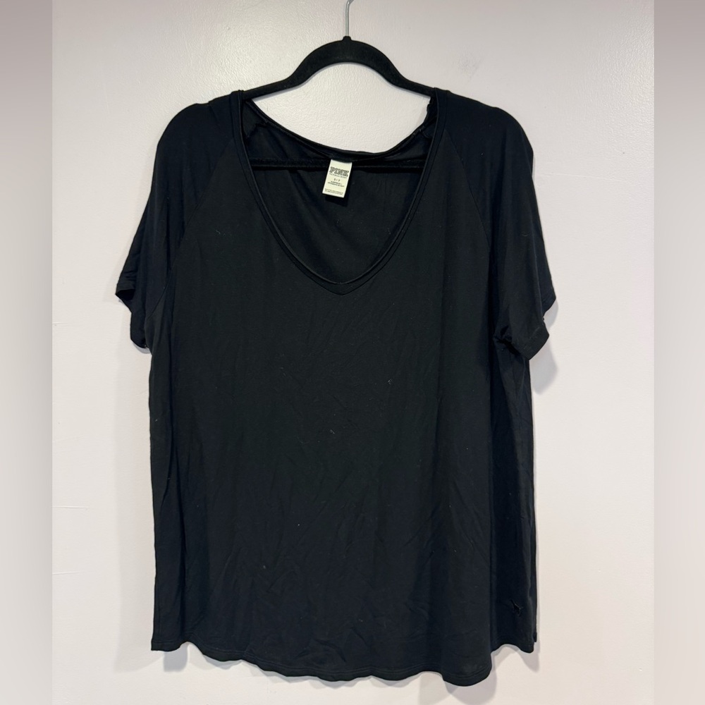 Black soft Victoria’s Secret pink vneck oversized shirt